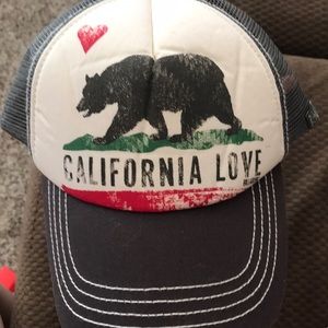 Billabong trucker hat